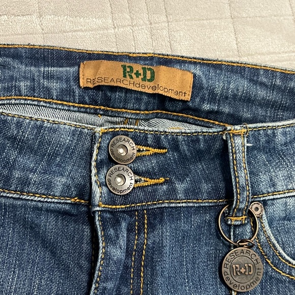 Research Development Low Rise Flared Jeans - Picture 2 of 7